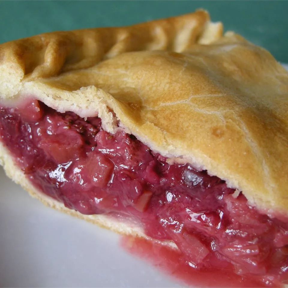 Fresh Rhubarb Pie