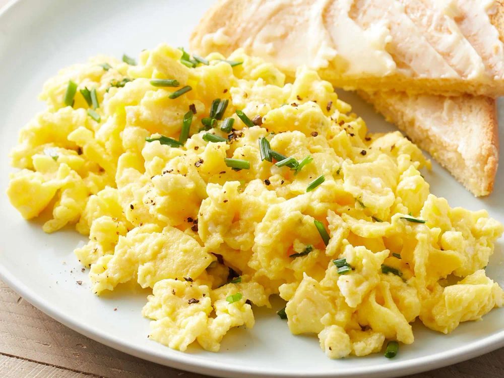 Creamy Cottage Cheese Scrambled Eggs