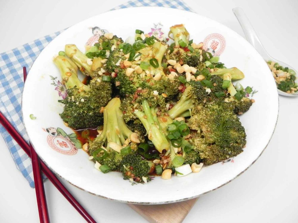 Instant Pot Kung Pao Broccoli