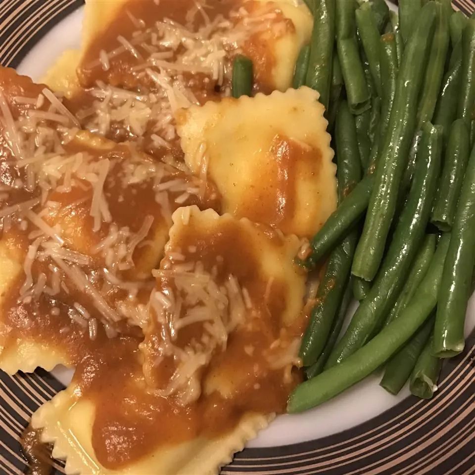 Cheese Ravioli with Pumpkin Sauce