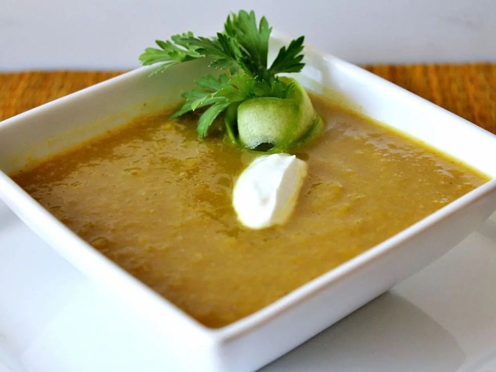 Curried Apple and Leek Soup