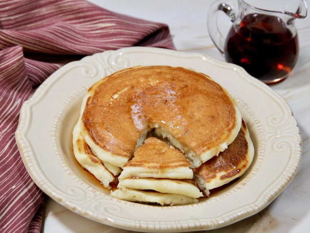 Buttermilk Pancakes for a Crowd