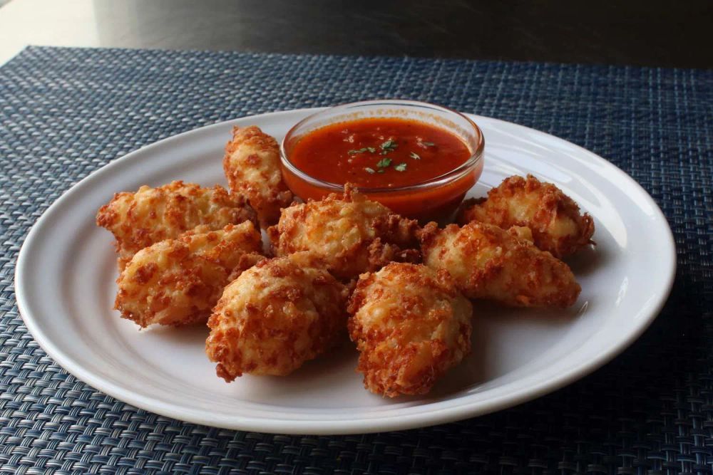 Fried Mozzarella Puffs