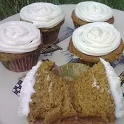 Fluffy Pumpkin Spiced Cupcakes