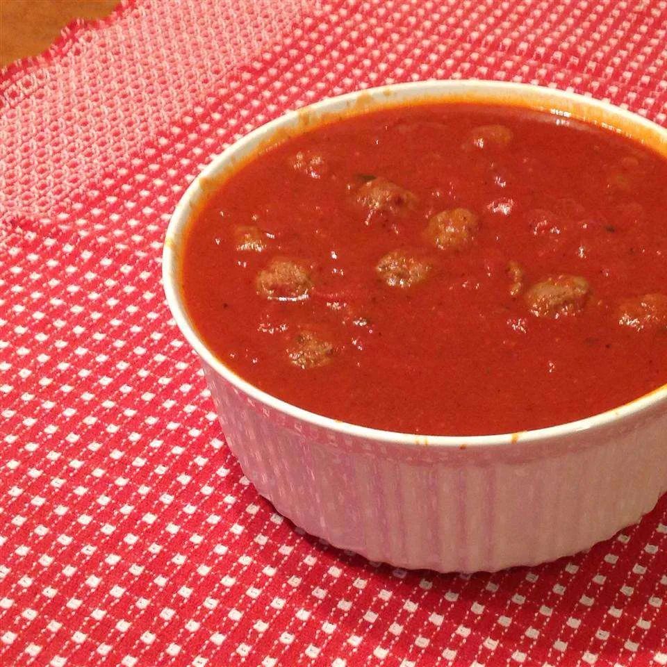 Simple Italian Meatballs in Marinara Sauce