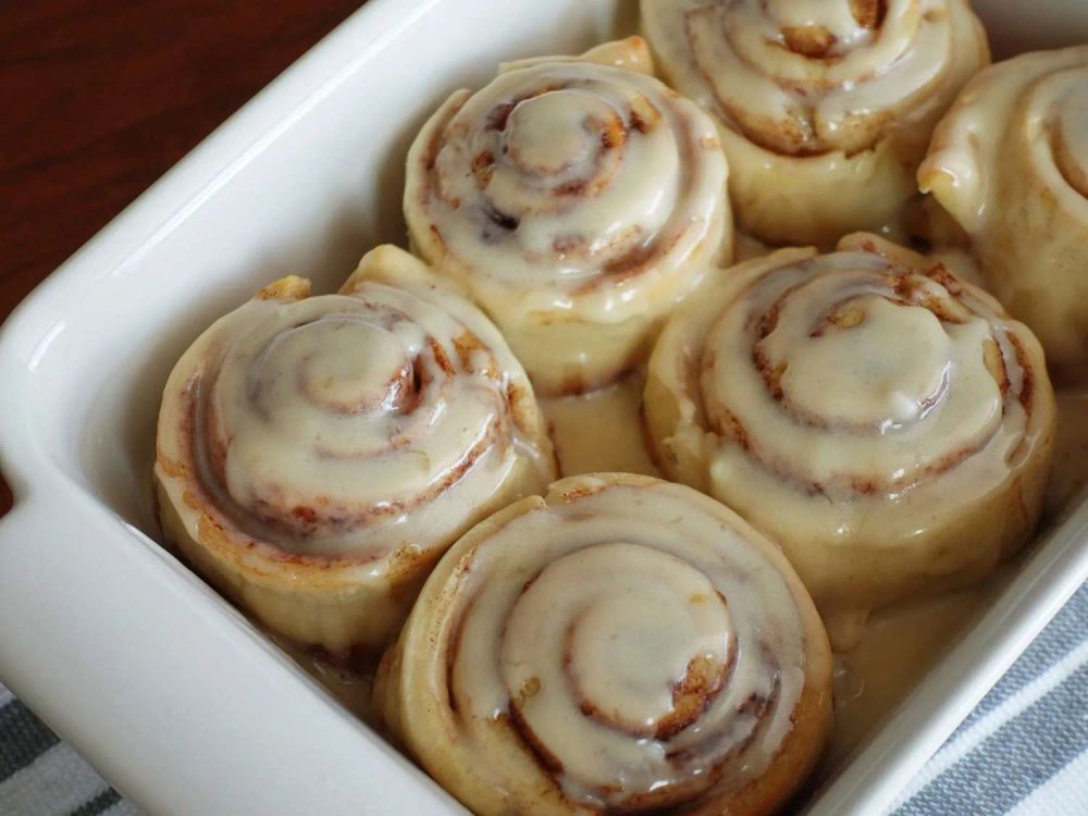 Two Ingredient Dough Cinnamon Rolls