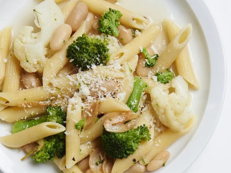 Whole-Family Pasta with Broccoli and Cauliflower