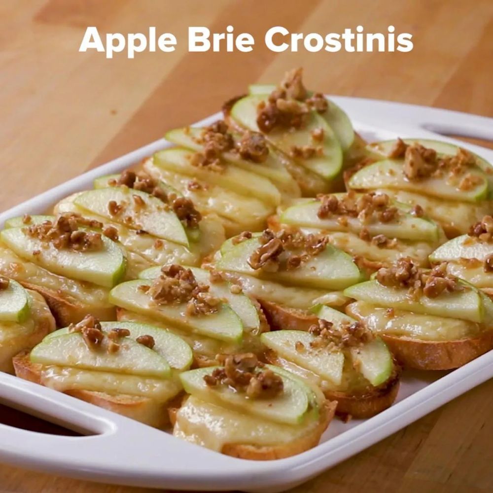 Apple Brie Crostinis