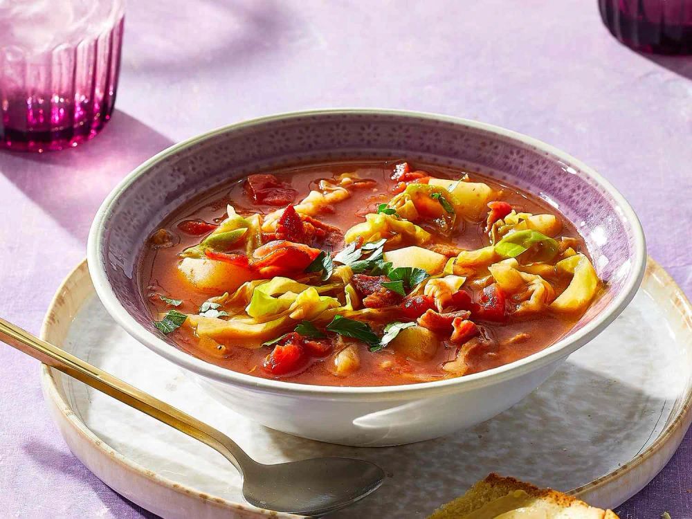 Irish Bacon And Cabbage Soup