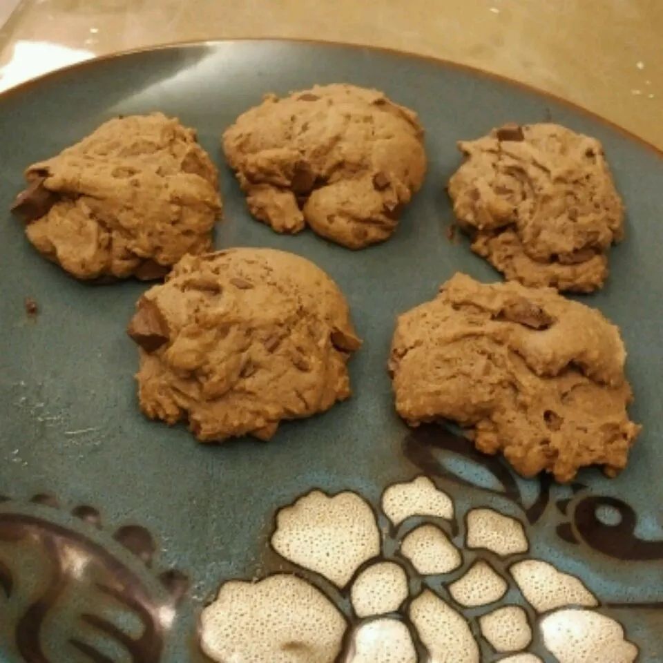 Thick and Chewy Chocolate Chip Cookies