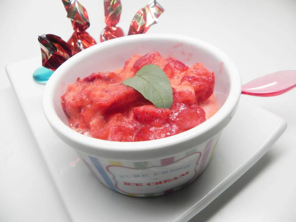 Simple Strawberry Sherbet