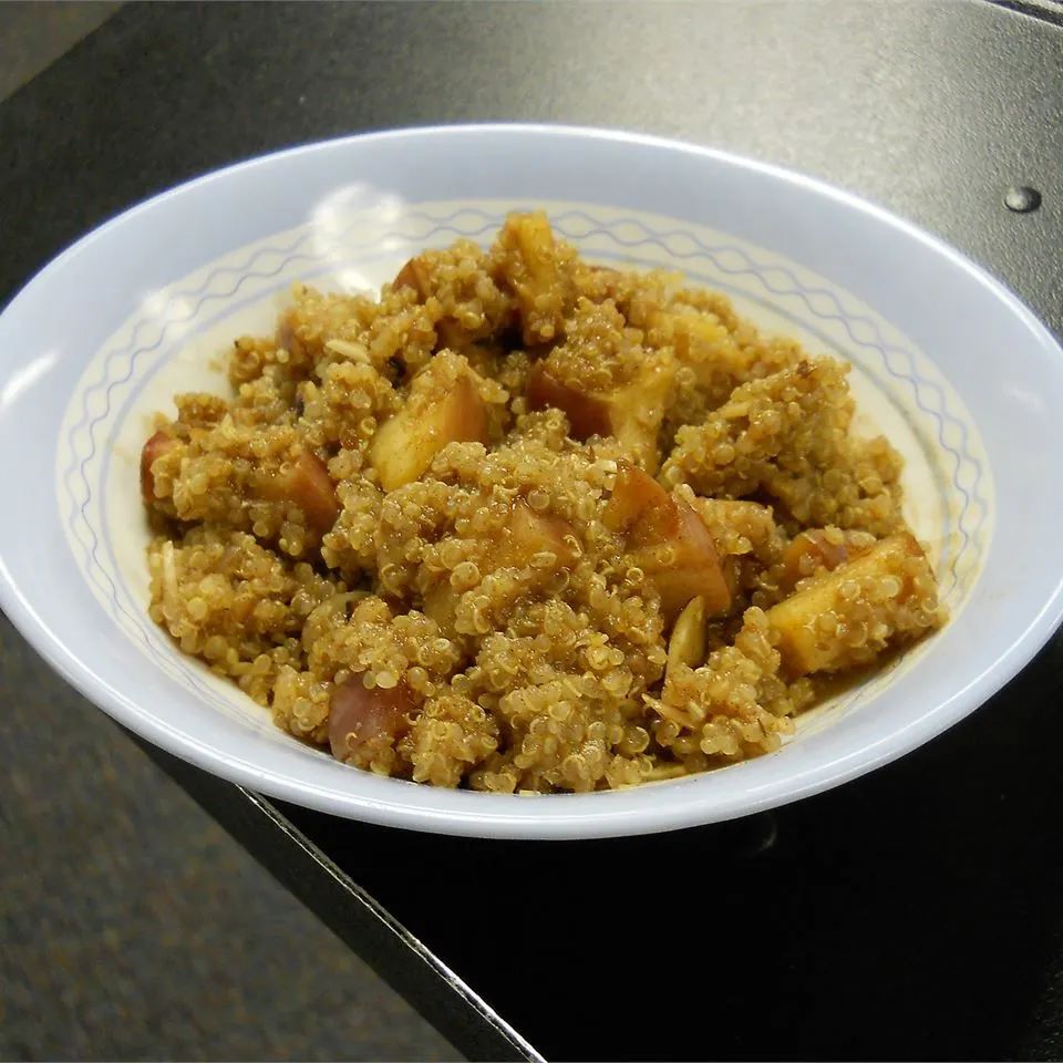 Quinoa Porridge with Cinnamon Apples