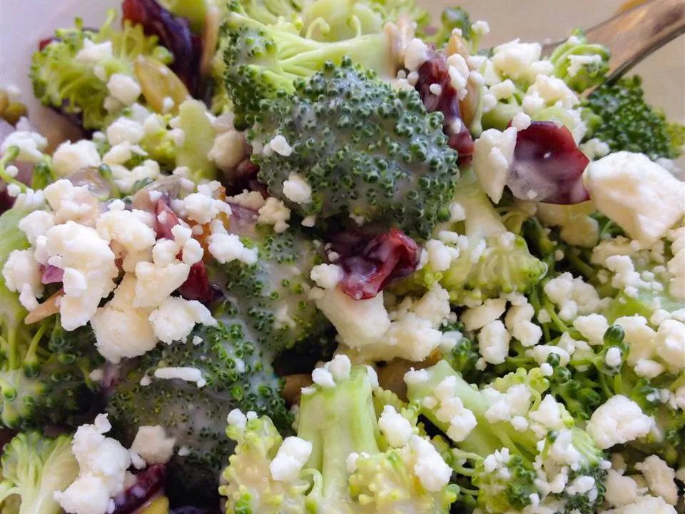 Best Baconless Broccoli Salad