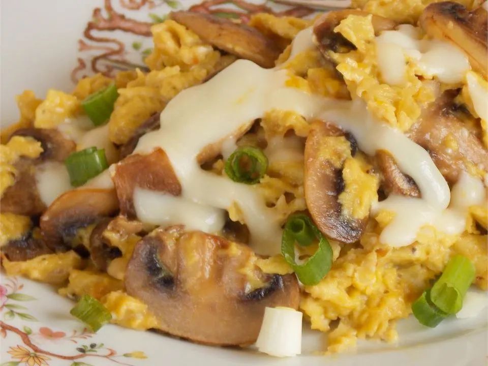 Onion and Mushroom Scrambled Eggs