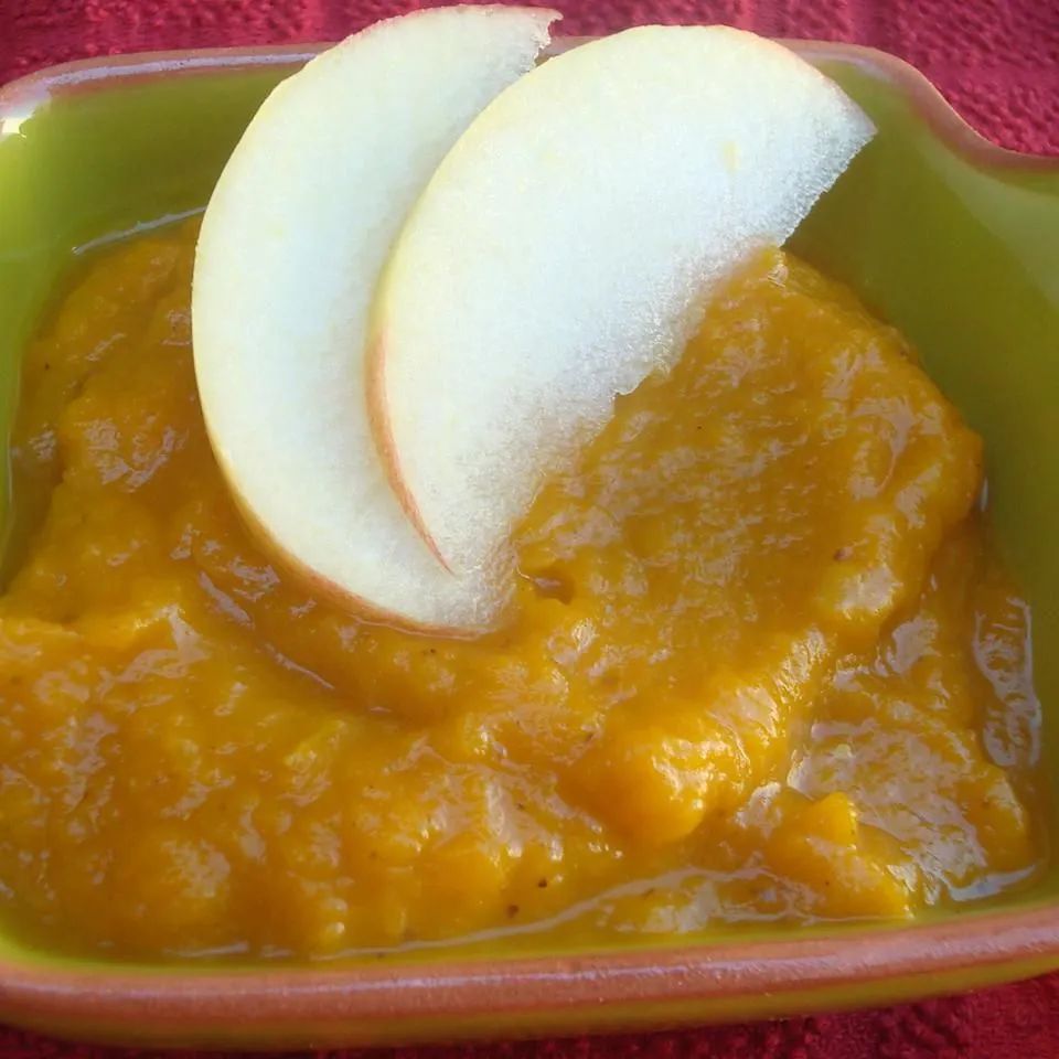 Nancy's Butternut Squash and Apple Soup