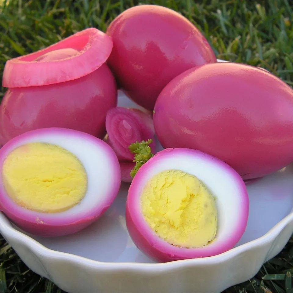 Pickled Eggs with Beet Juice