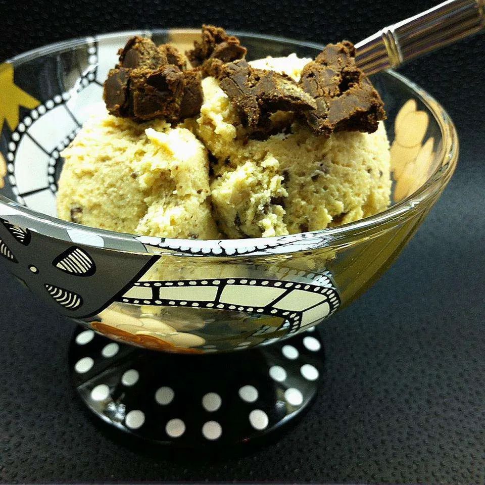 Homemade Reese's Peanut Butter Ice Cream