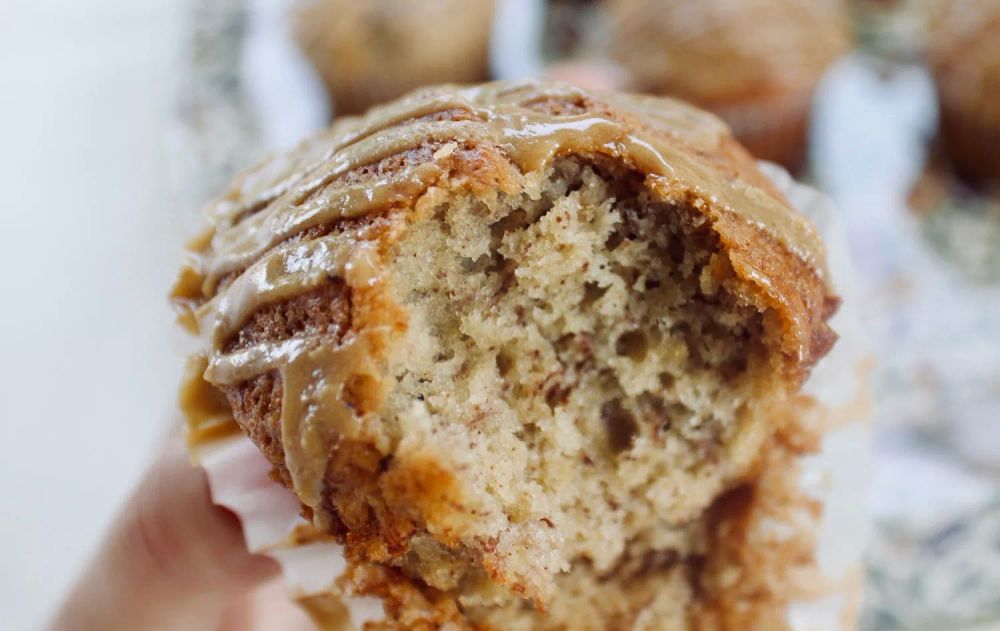 Fluffy Glazed Banana Muffins