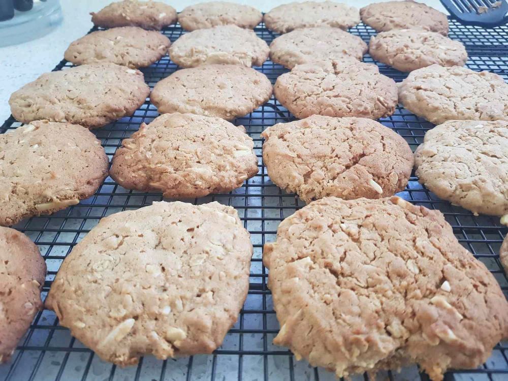 Tahini Honey Oatmeal Cookies