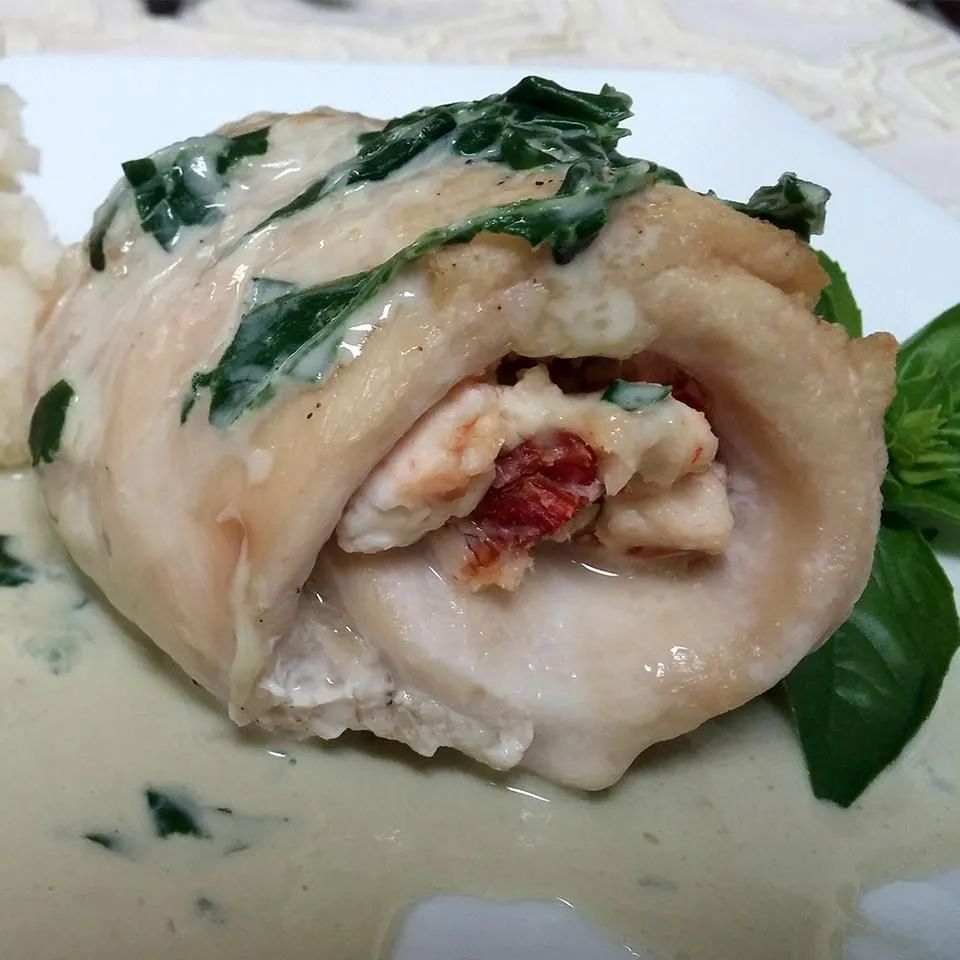 Creamy Tuscan Chicken Rollups