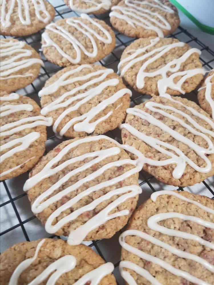 Bacon Oatmeal Breakfast Cookies With Maple Glaze