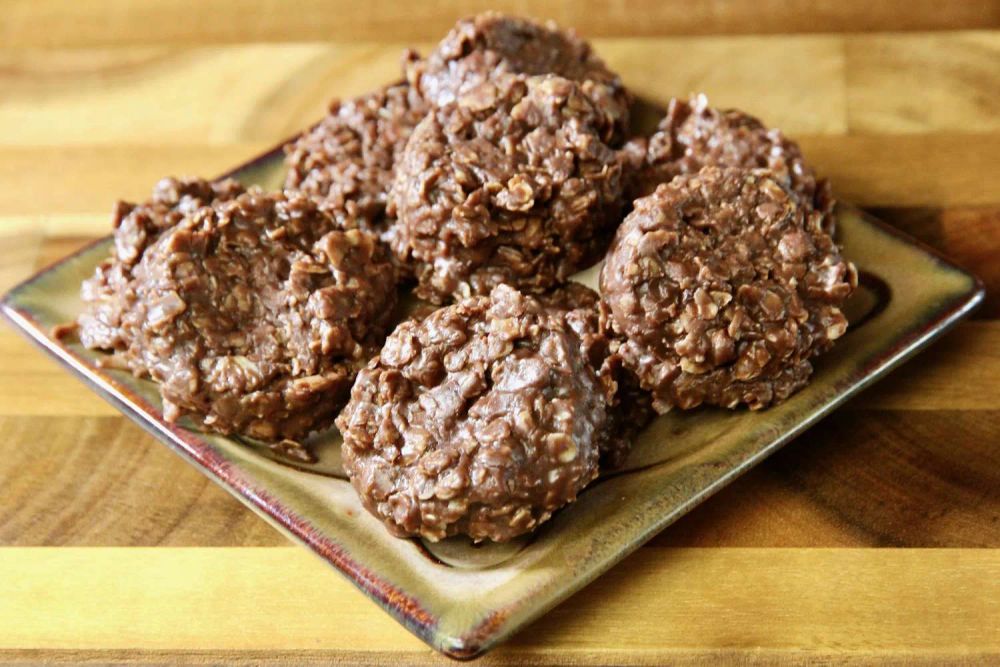 Easy No-Bake Chocolate Oatmeal Cookies