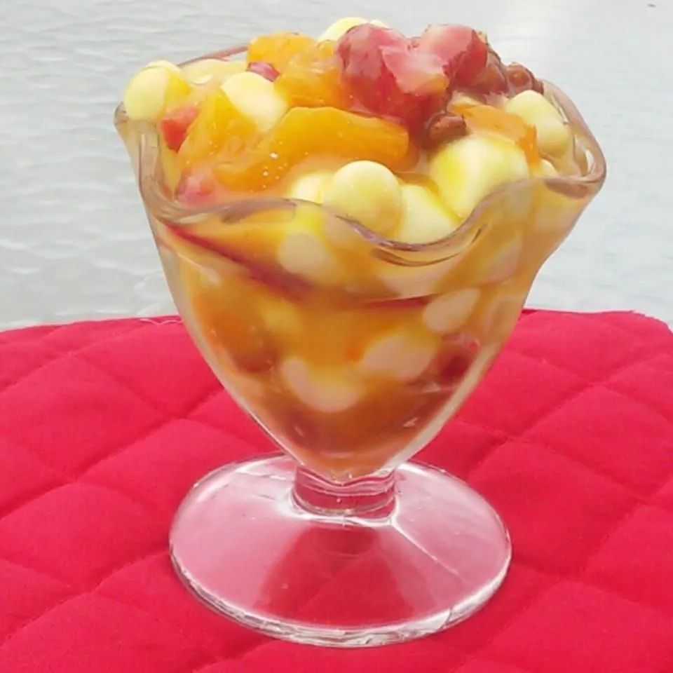 Marshmallow and Fruit Salad