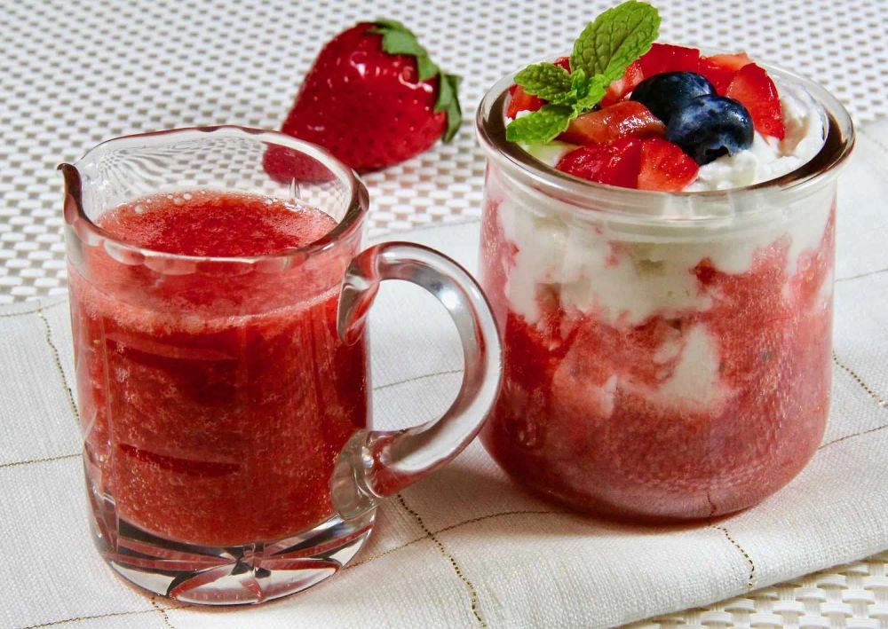 Vanilla-Strawberry Puree