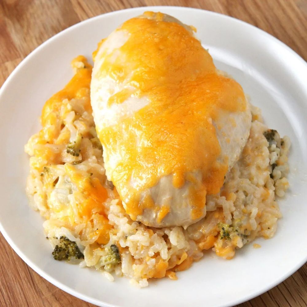 Cheesy Chicken Broccoli Bake