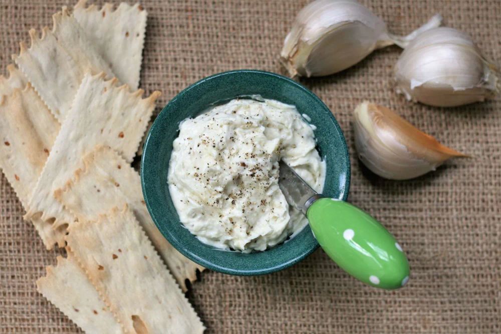 Roasted Elephant Garlic Cheese Spread