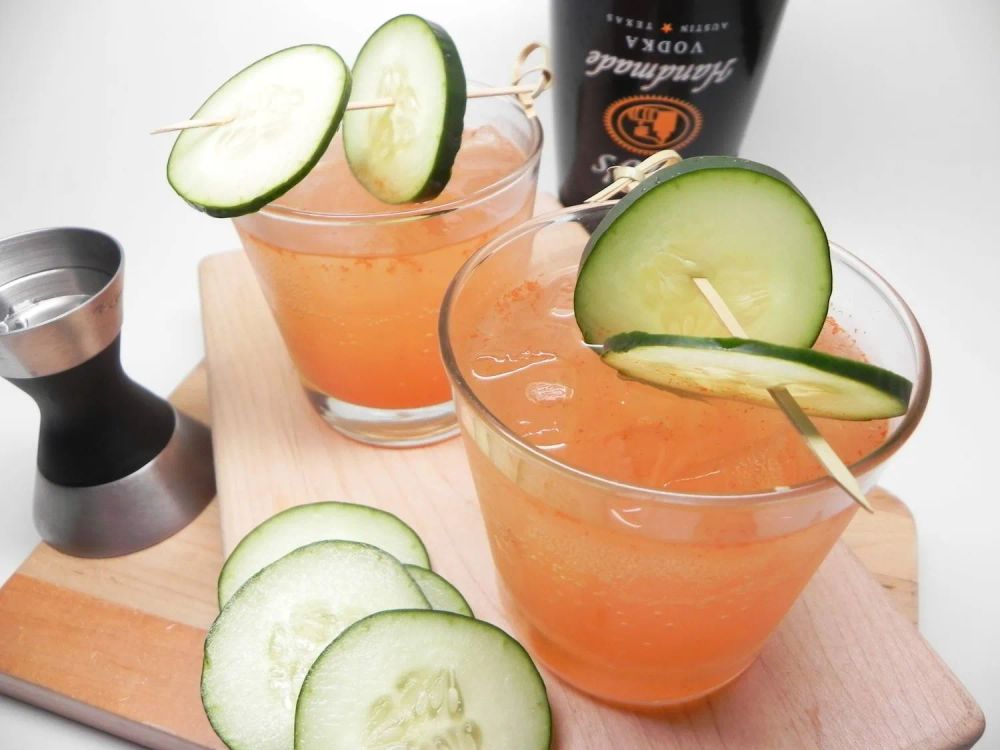 Spicy Sparkling Cucumber Cocktail