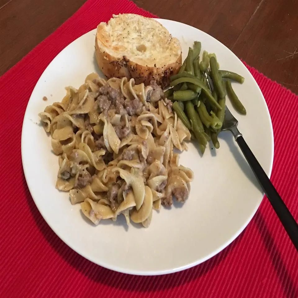 Simple Ground Beef Stroganoff