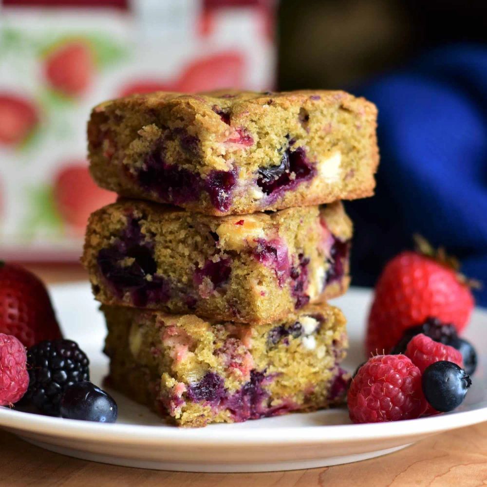 Berry and White Chocolate Blondies