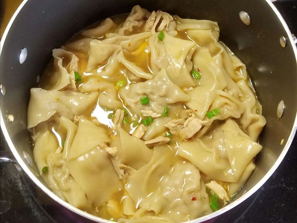 Pancit Molo (Filipino Wonton Soup)