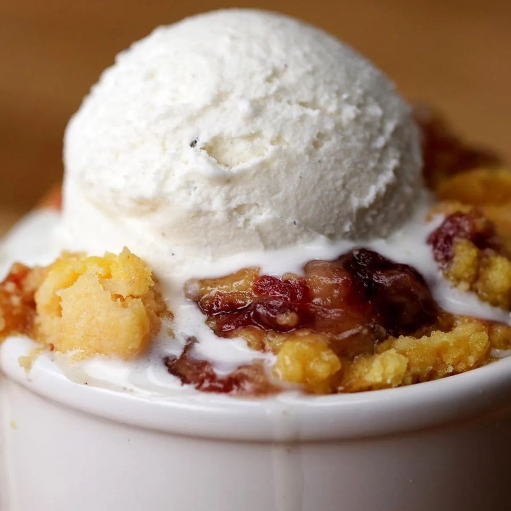 Slow-Cooker Cranberry Apple Pie Cobbler