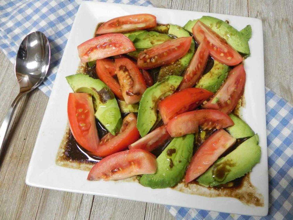 Tomato and Avocado Salad