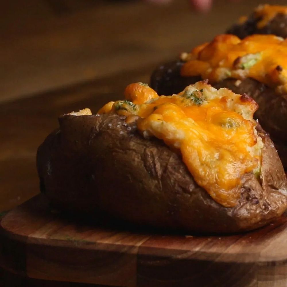 Broccoli Cheddar Baked Potato