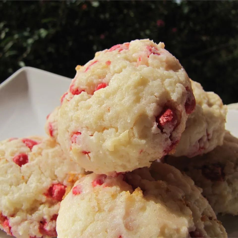 INCREDIBLE Raspberry Cheesecake Cookies