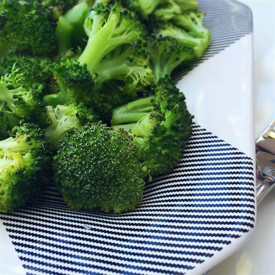 Garlic Roasted Broccoli