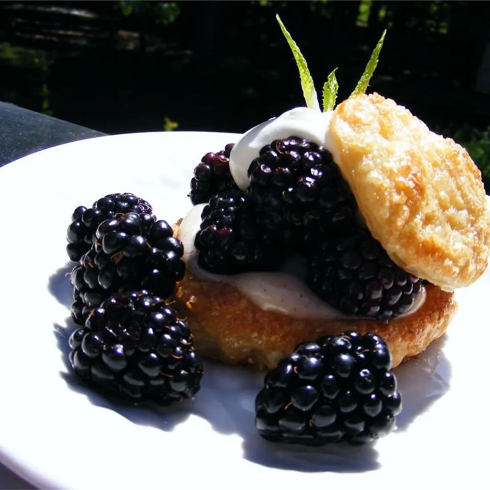 Blackberry Puff Pastry Tarts