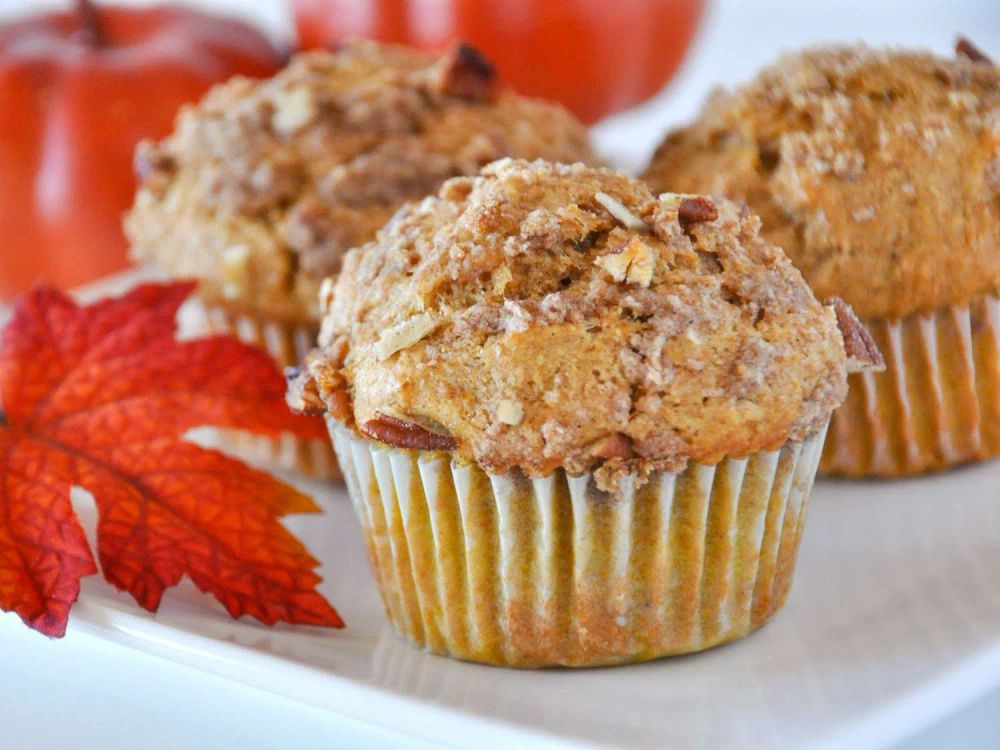 Whole Wheat Pumpkin Applesauce Muffins