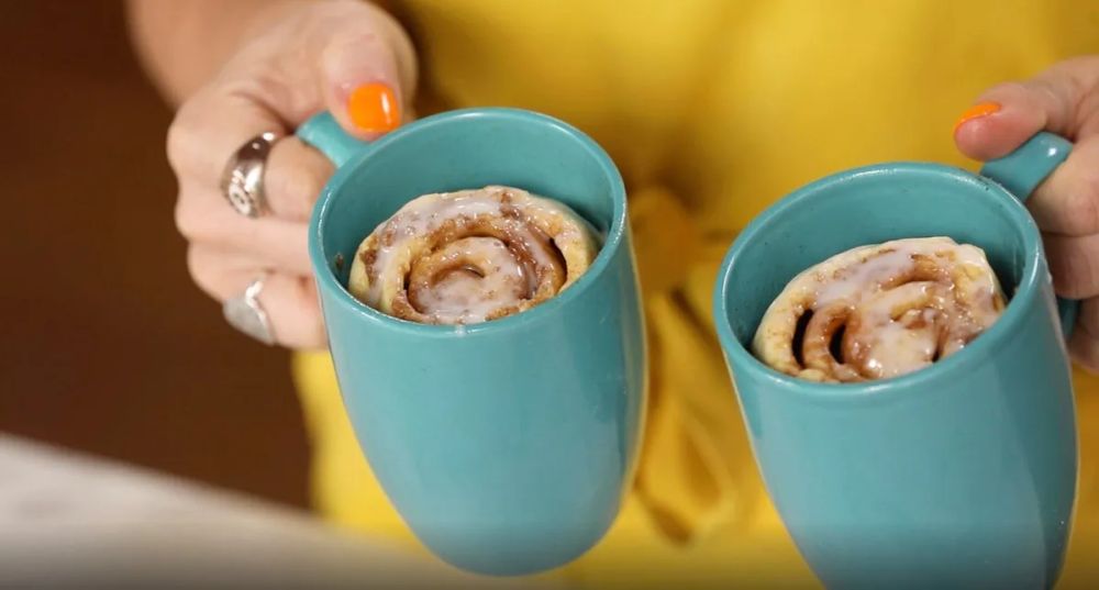 4-Minute Mug Cinnamon Rolls