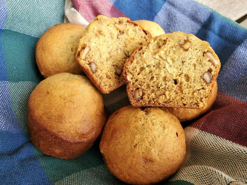 Lighter Banana Muffins