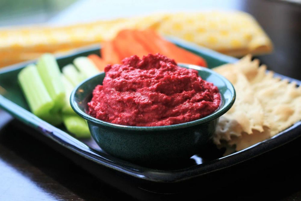 Easy Beet Hummus