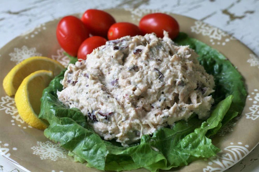 No-Mayo Mediterranean Tuna Salad