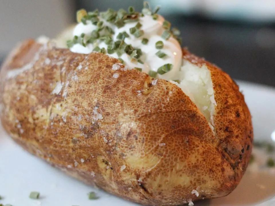 Garlic Baked Potato