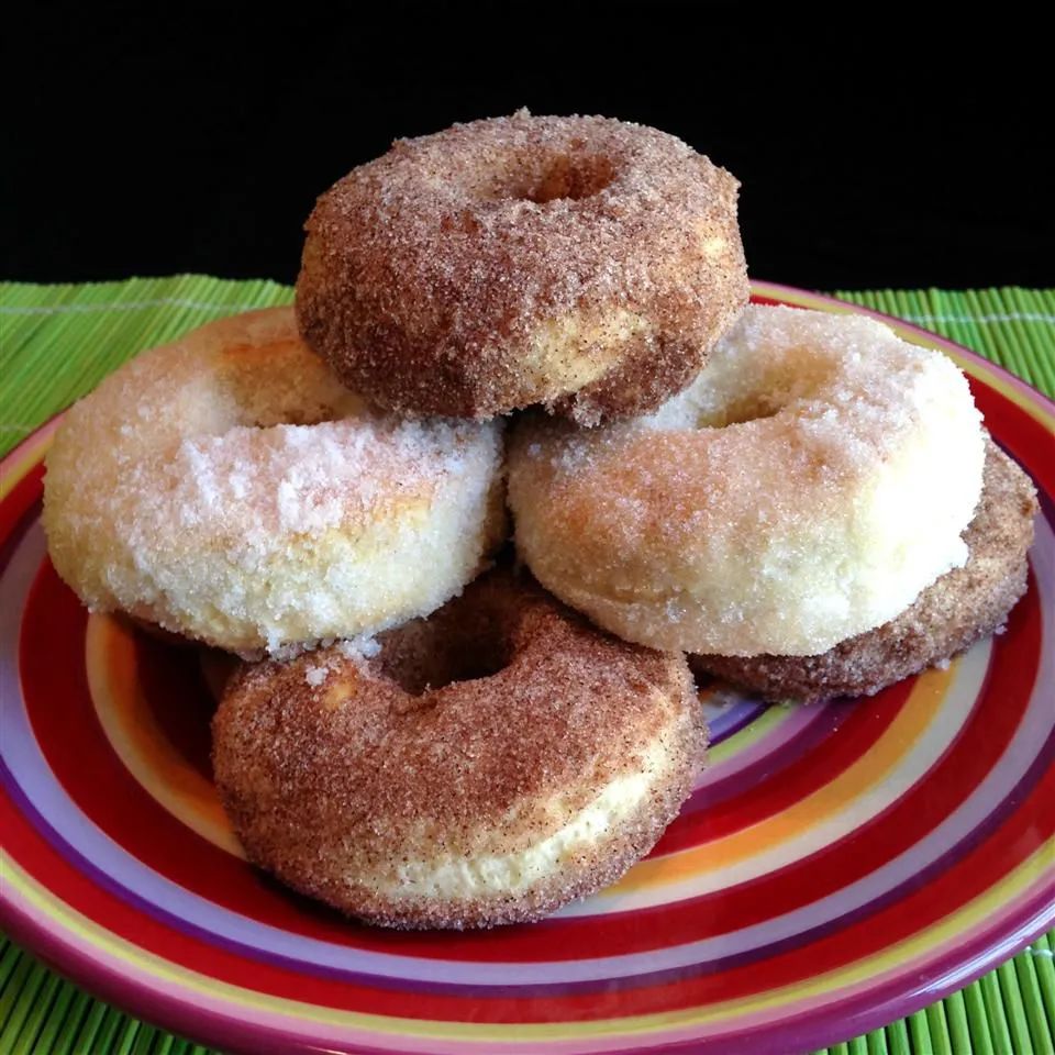 Easy Baked Doughnuts