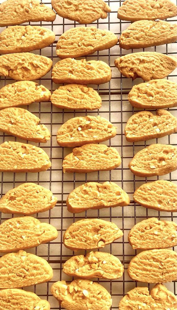 Peanut Butter and Honey Cookies