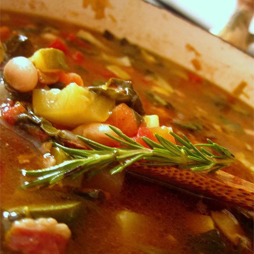 Hearty Minestrone Soup