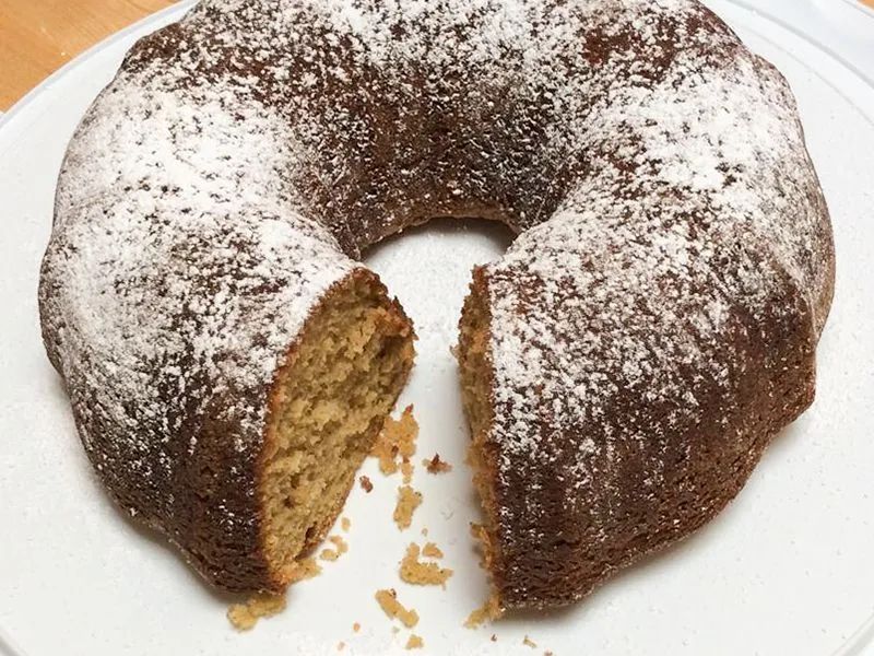 Easiest Applesauce Cake